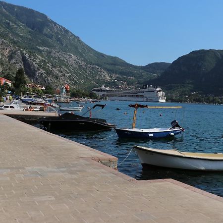 Apartment Sandrita Kotor Exterior foto