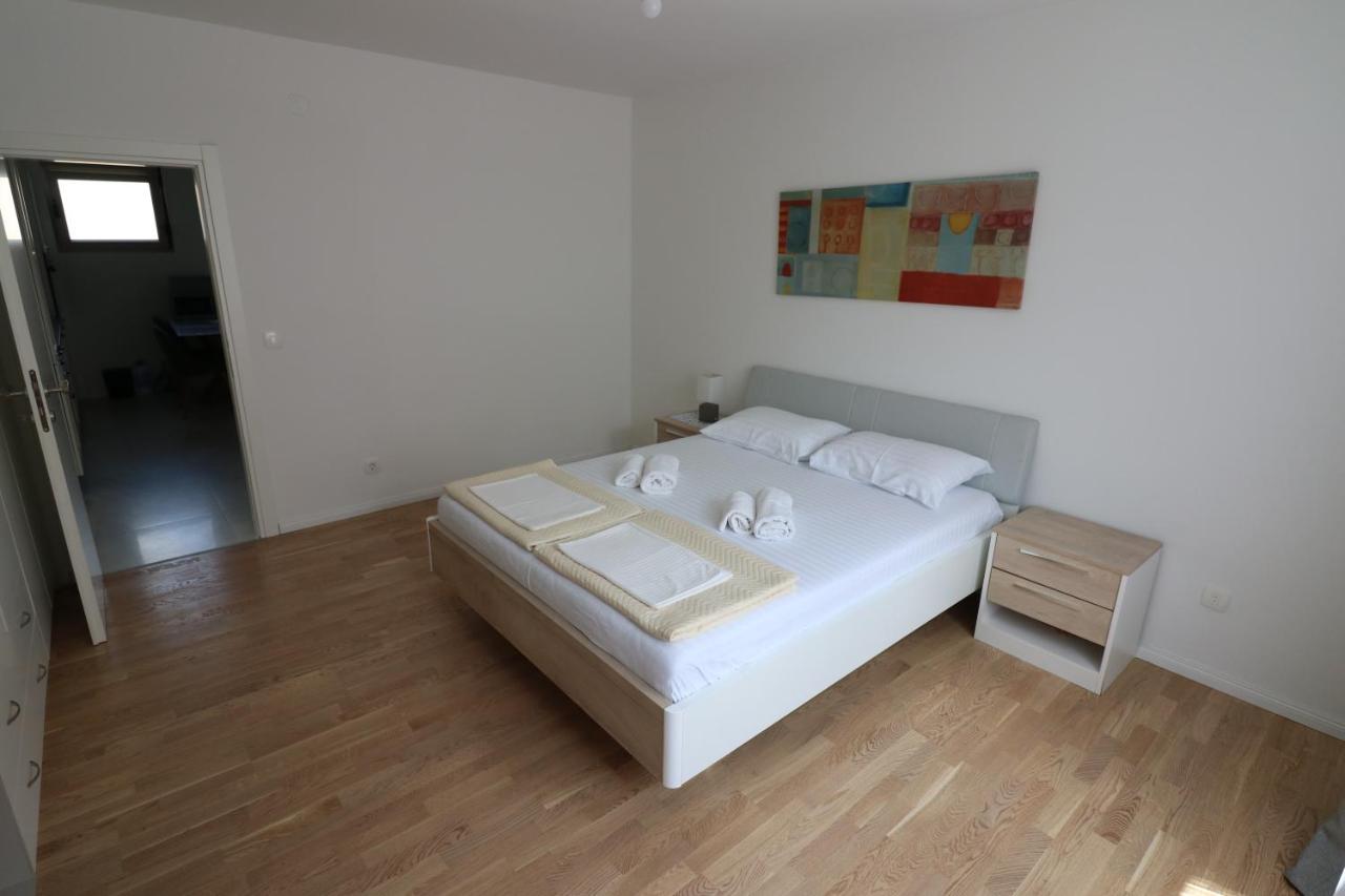 Apartment Sandrita Kotor Exterior foto